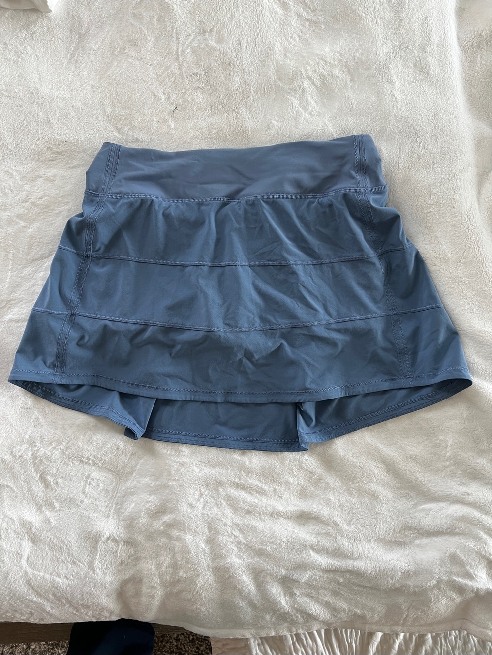Lululemon Skort - Size 6 Tall.